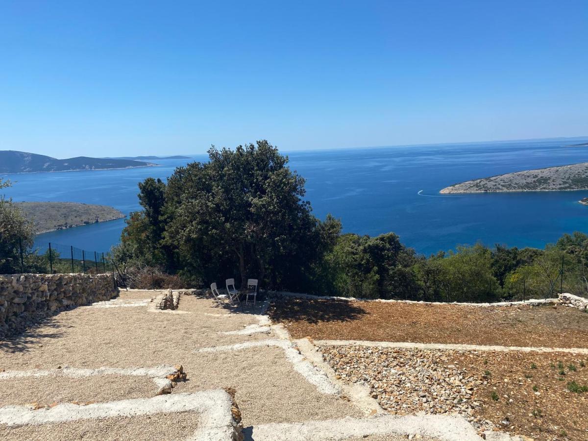 Vita Vacation Home Ustrine エクステリア 写真